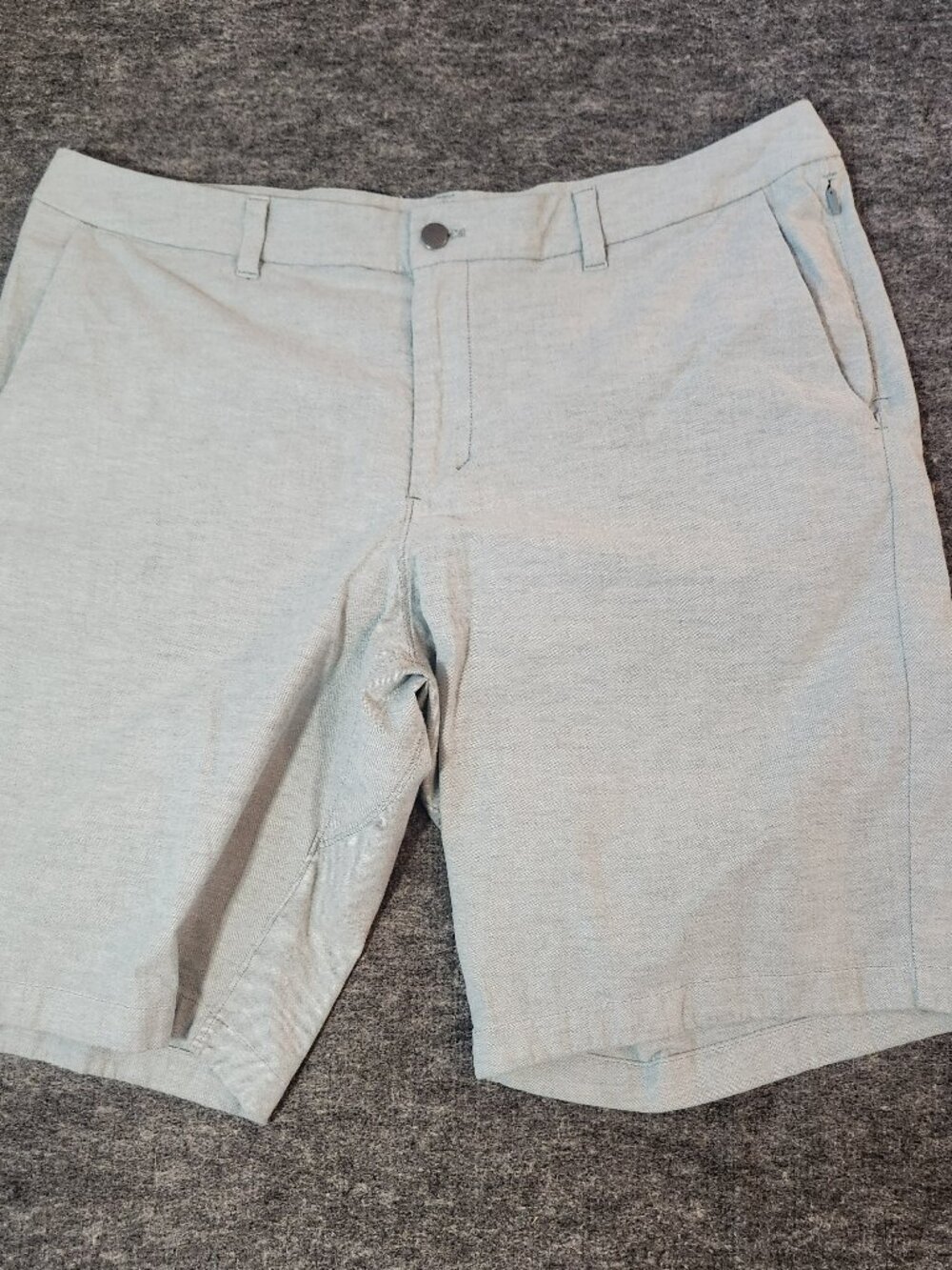 Lululemon Men's Commission Classic Fit Golf Chino Shorts Size 38 Gray Heather